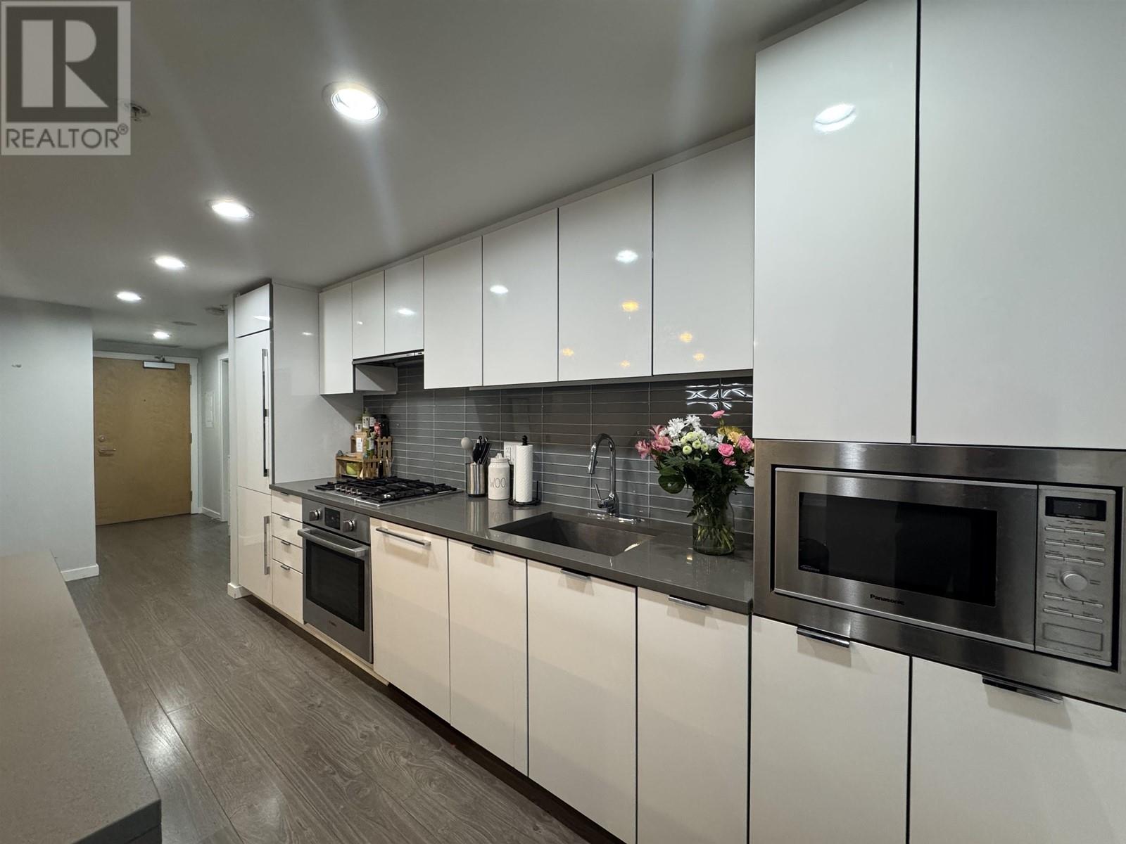 Listing Picture 5 of 25 : 302 3331 BROWN ROAD, Richmond / 烈治文 - 魯藝地產 Yvonne Lu Group - MLS Medallion Club Member