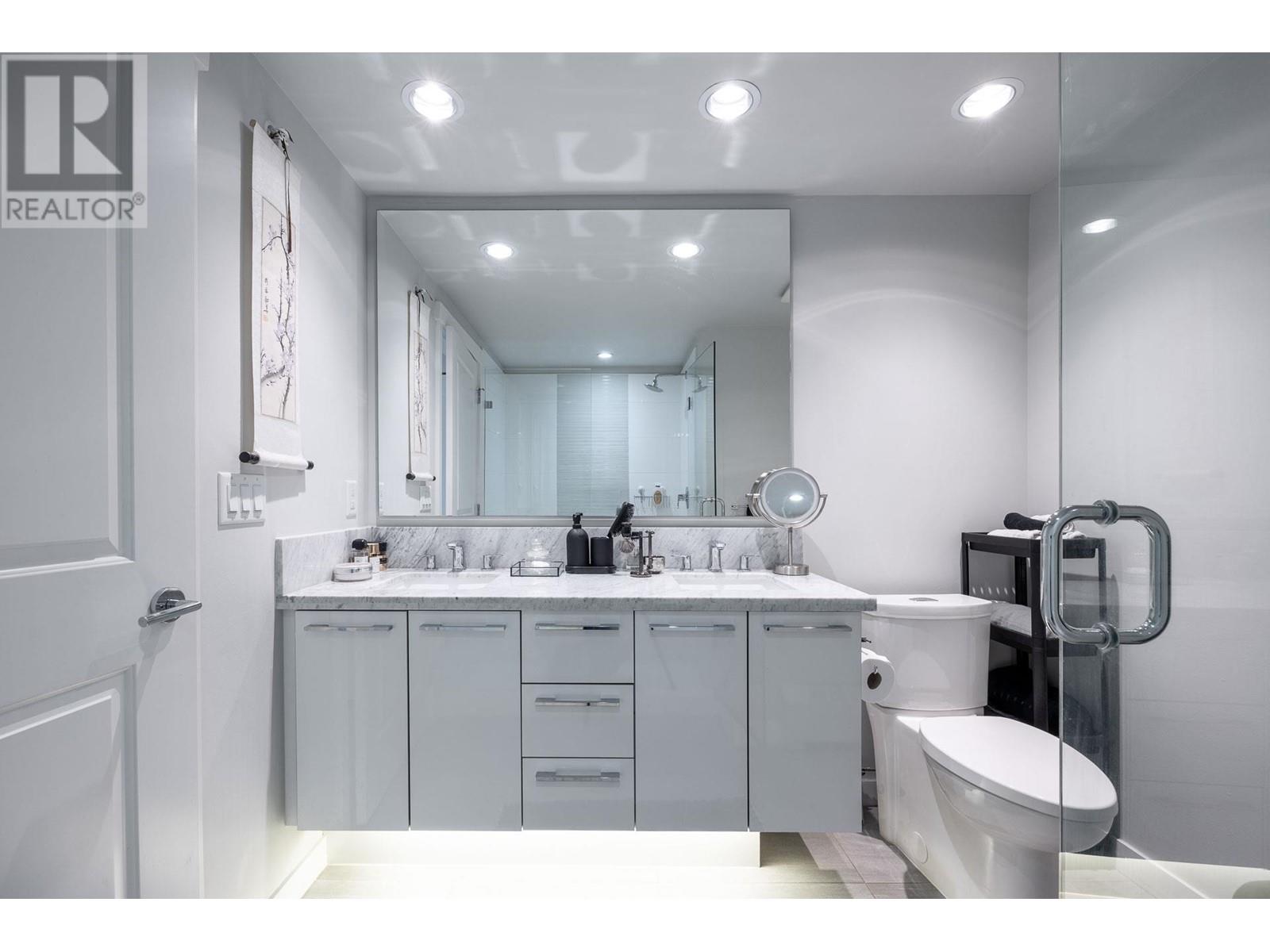 Listing Picture 15 of 40 : 301 3281 E KENT AVENUE NORTH, Vancouver / 溫哥華 - 魯藝地產 Yvonne Lu Group - MLS Medallion Club Member