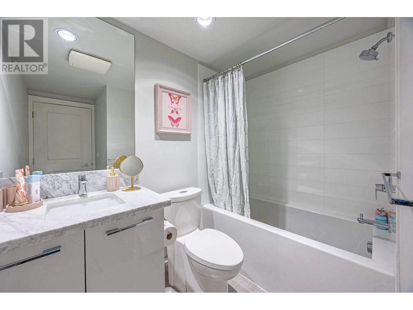 Listing Picture 18 of 40 : 301 3281 E KENT AVENUE NORTH, Vancouver / 溫哥華 - 魯藝地產 Yvonne Lu Group - MLS Medallion Club Member