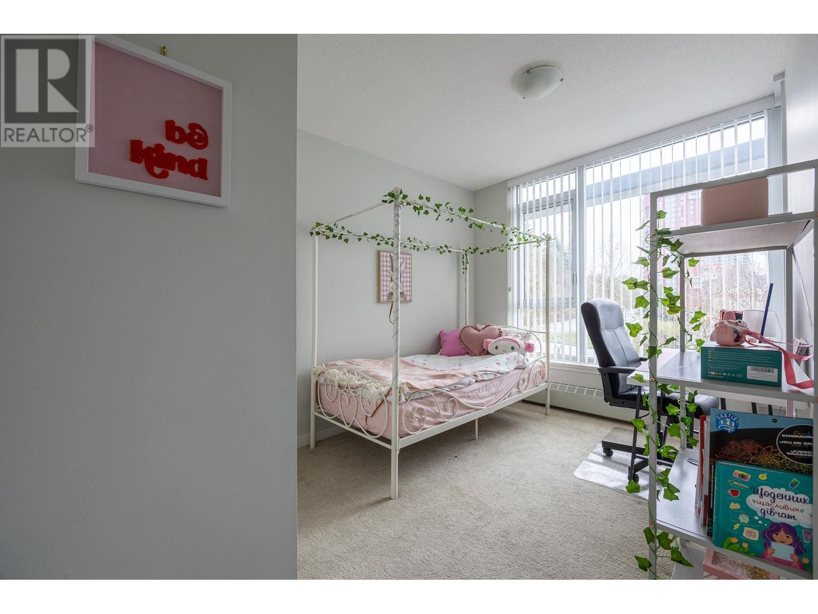 Listing Picture 16 of 40 : 301 3281 E KENT AVENUE NORTH, Vancouver / 溫哥華 - 魯藝地產 Yvonne Lu Group - MLS Medallion Club Member