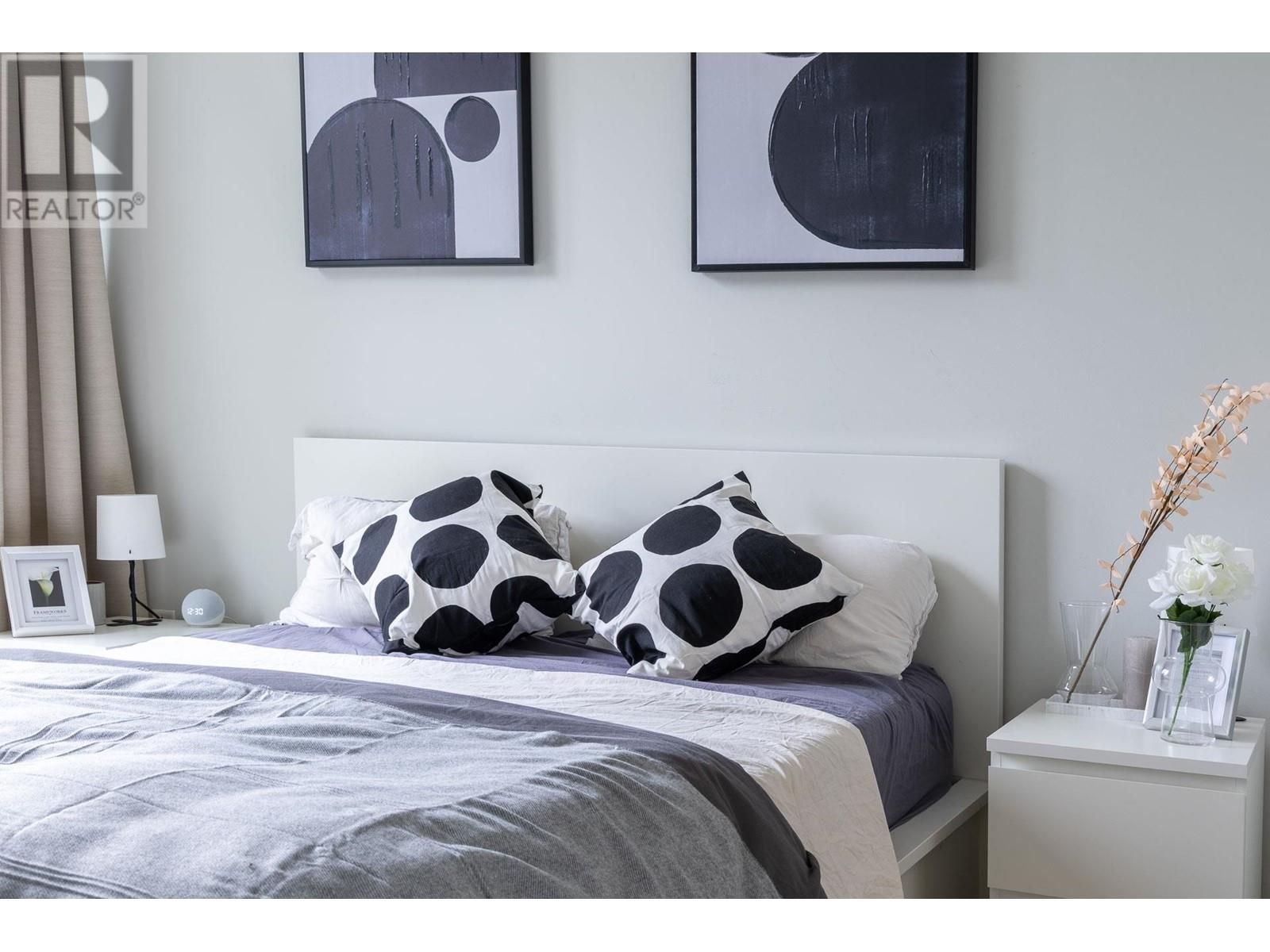 Listing Picture 12 of 40 : 301 3281 E KENT AVENUE NORTH, Vancouver / 溫哥華 - 魯藝地產 Yvonne Lu Group - MLS Medallion Club Member