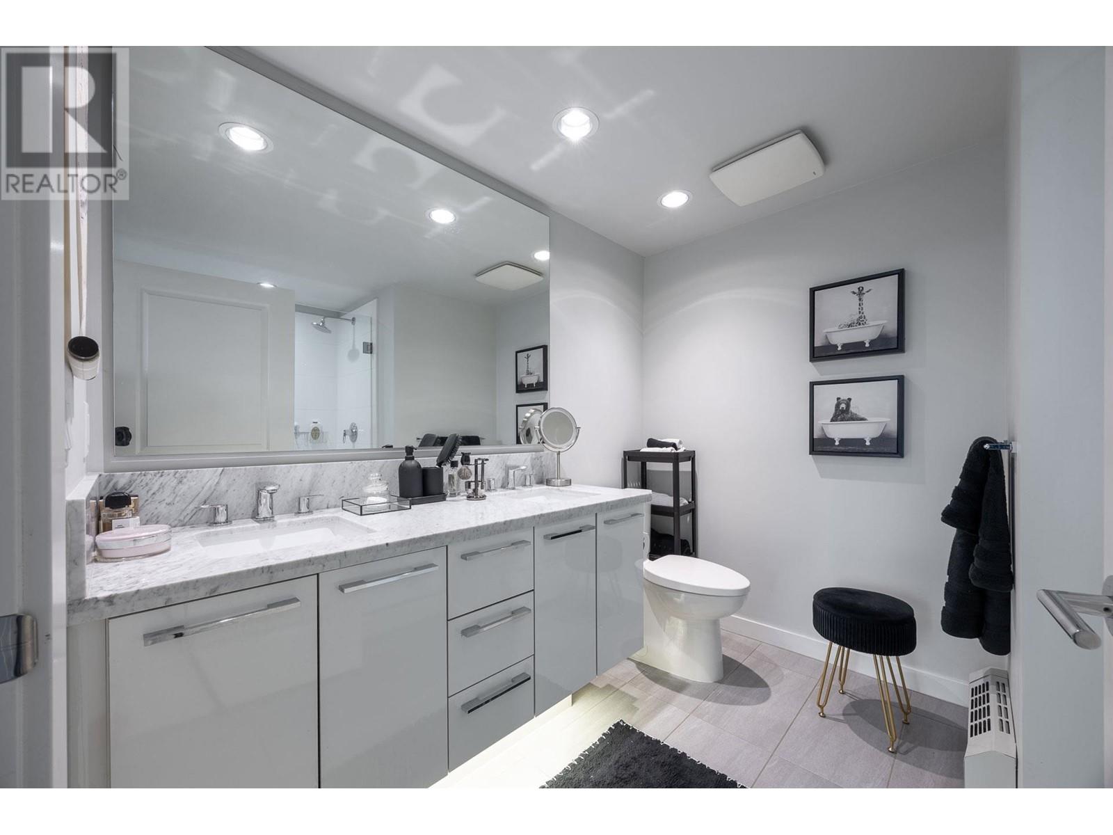 Listing Picture 14 of 40 : 301 3281 E KENT AVENUE NORTH, Vancouver / 溫哥華 - 魯藝地產 Yvonne Lu Group - MLS Medallion Club Member