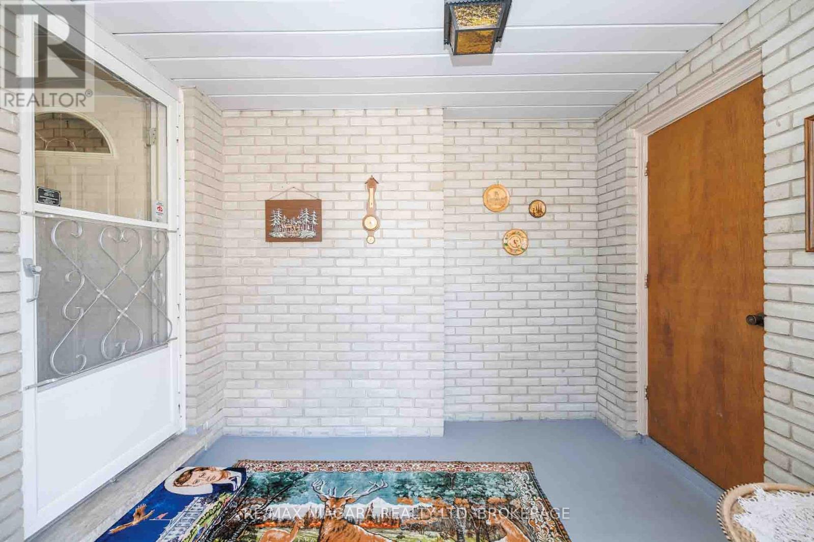 Property at 10 HARBOUR HEIGHTS LANE image 3