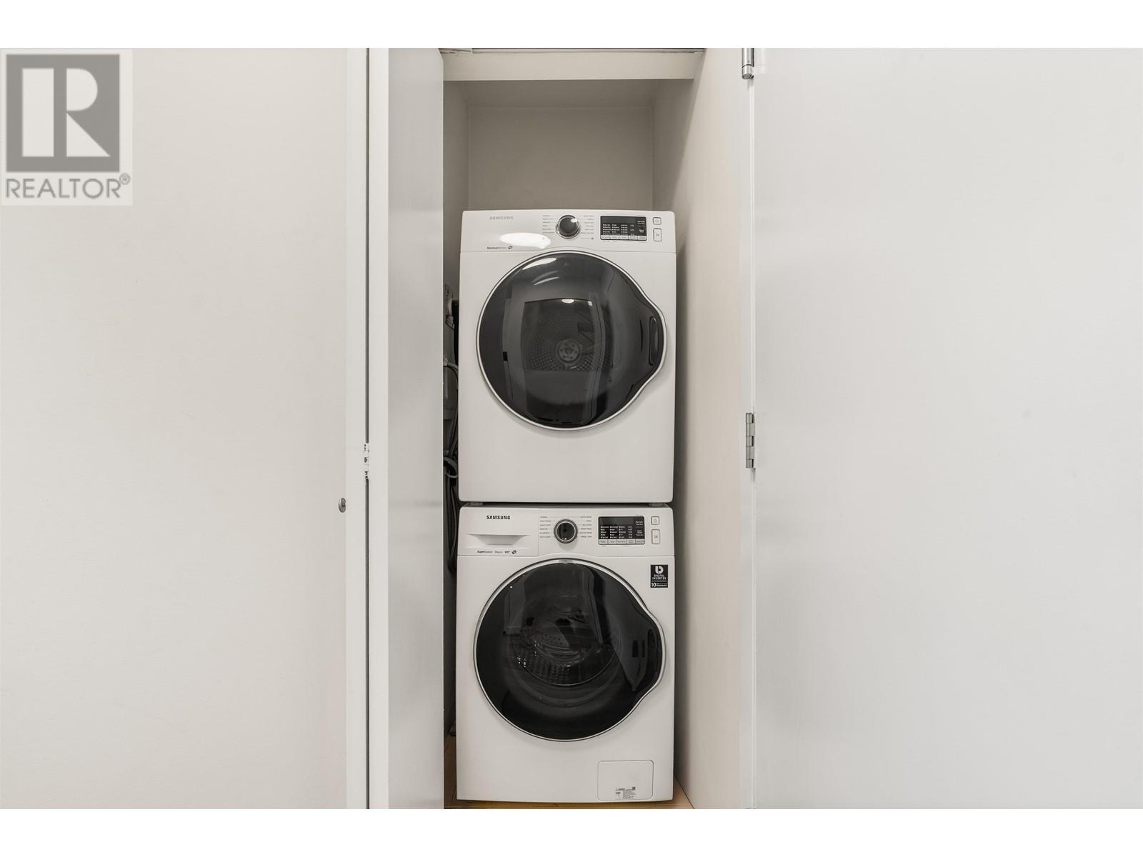 Listing Picture 13 of 17 : 204 2680 W 4TH AVENUE, Vancouver / 溫哥華 - 魯藝地產 Yvonne Lu Group - MLS Medallion Club Member