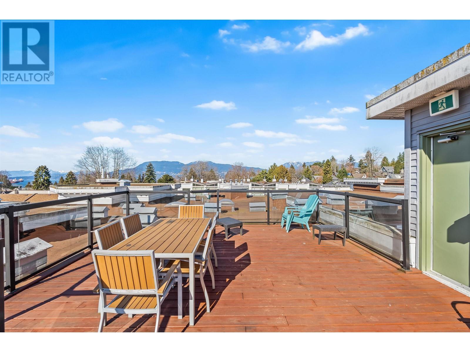 Listing Picture 16 of 17 : 204 2680 W 4TH AVENUE, Vancouver / 溫哥華 - 魯藝地產 Yvonne Lu Group - MLS Medallion Club Member