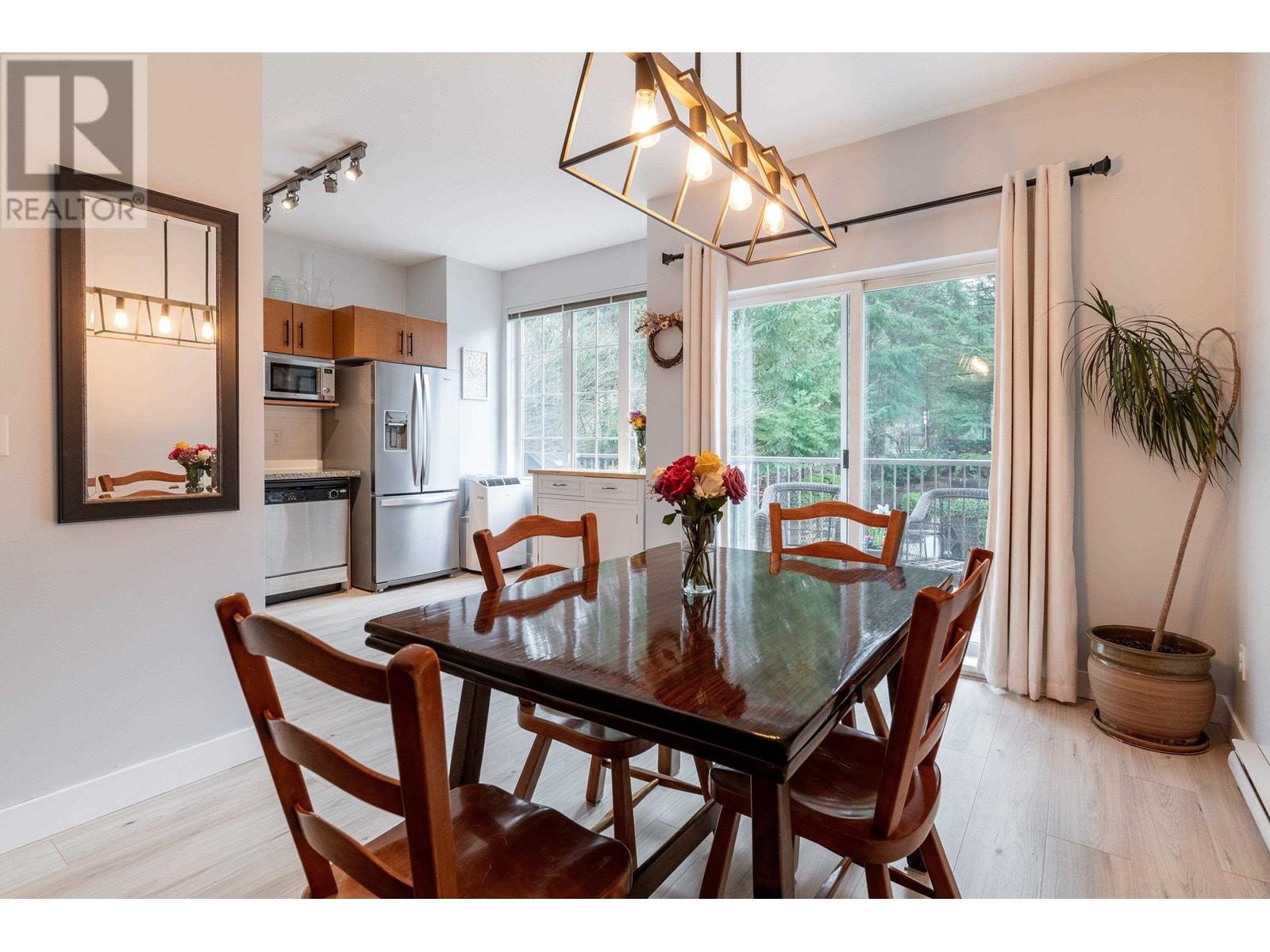 Listing Picture 14 of 40 : 28 8533 CUMBERLAND PLACE, Burnaby / 本拿比 - 魯藝地產 Yvonne Lu Group - MLS Medallion Club Member