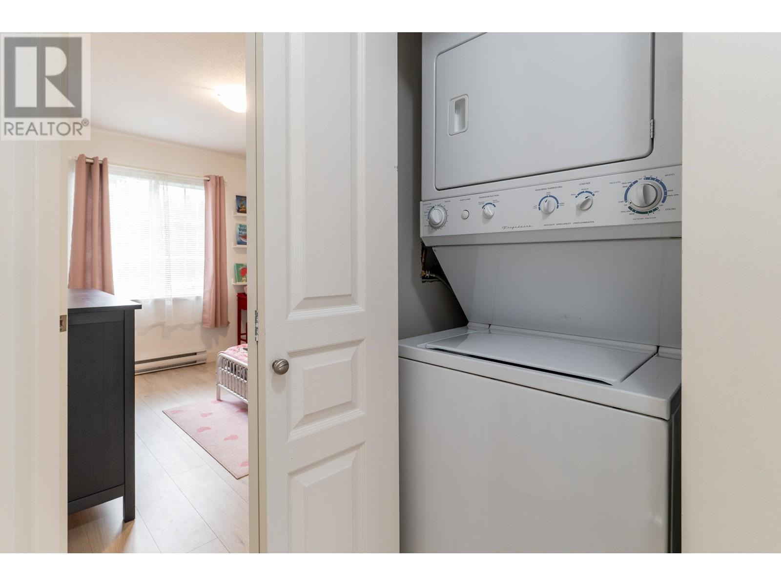 Listing Picture 31 of 40 : 28 8533 CUMBERLAND PLACE, Burnaby / 本拿比 - 魯藝地產 Yvonne Lu Group - MLS Medallion Club Member