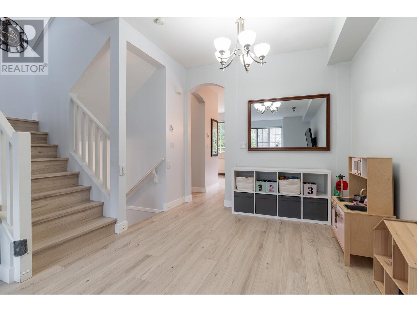 Listing Picture 9 of 40 : 28 8533 CUMBERLAND PLACE, Burnaby / 本拿比 - 魯藝地產 Yvonne Lu Group - MLS Medallion Club Member