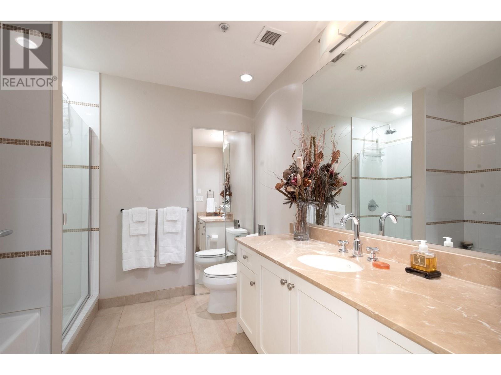 Ph3 1477 W 15th Avenue, Vancouver, British Columbia  V6H 1S4 - Photo 16 - R2977058