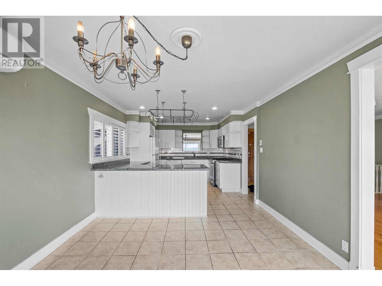 353 Newdale Court, North Vancouver, British Columbia  V7N 3H3 - Photo 10 - R2977037