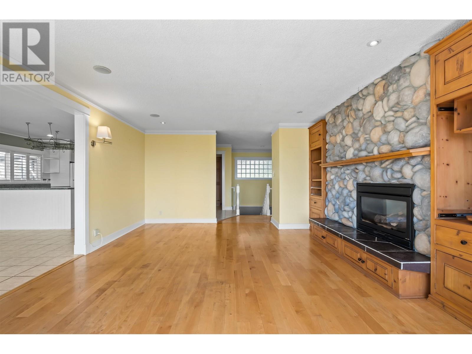 353 Newdale Court, North Vancouver, British Columbia  V7N 3H3 - Photo 14 - R2977037