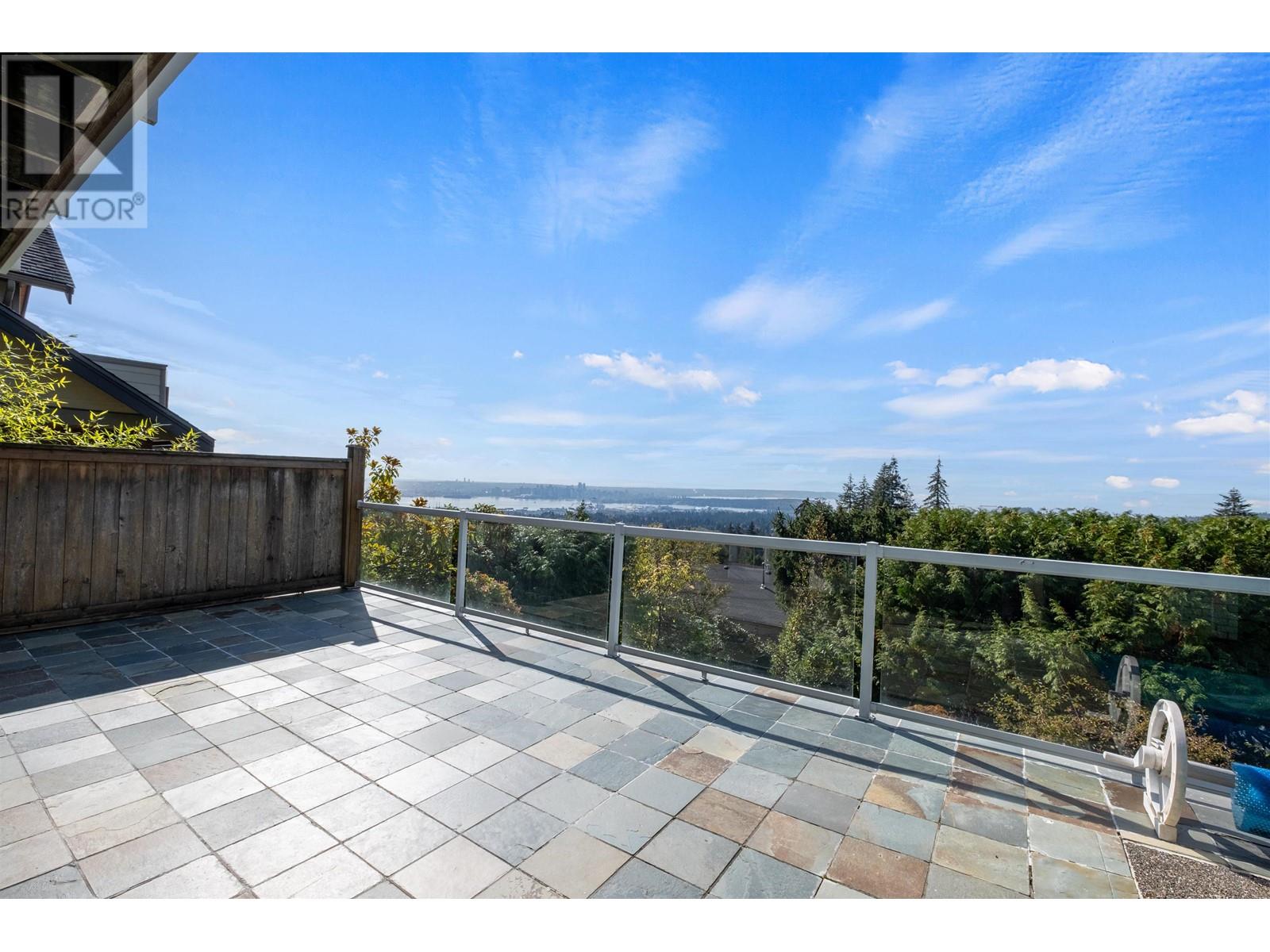 353 Newdale Court, North Vancouver, British Columbia  V7N 3H3 - Photo 32 - R2977037