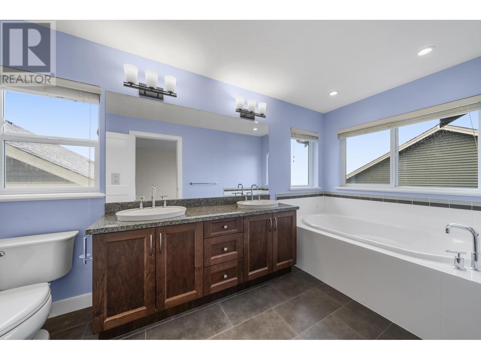 1410 Dayton Street, Coquitlam, British Columbia  V3E 0G3 - Photo 24 - R2977042