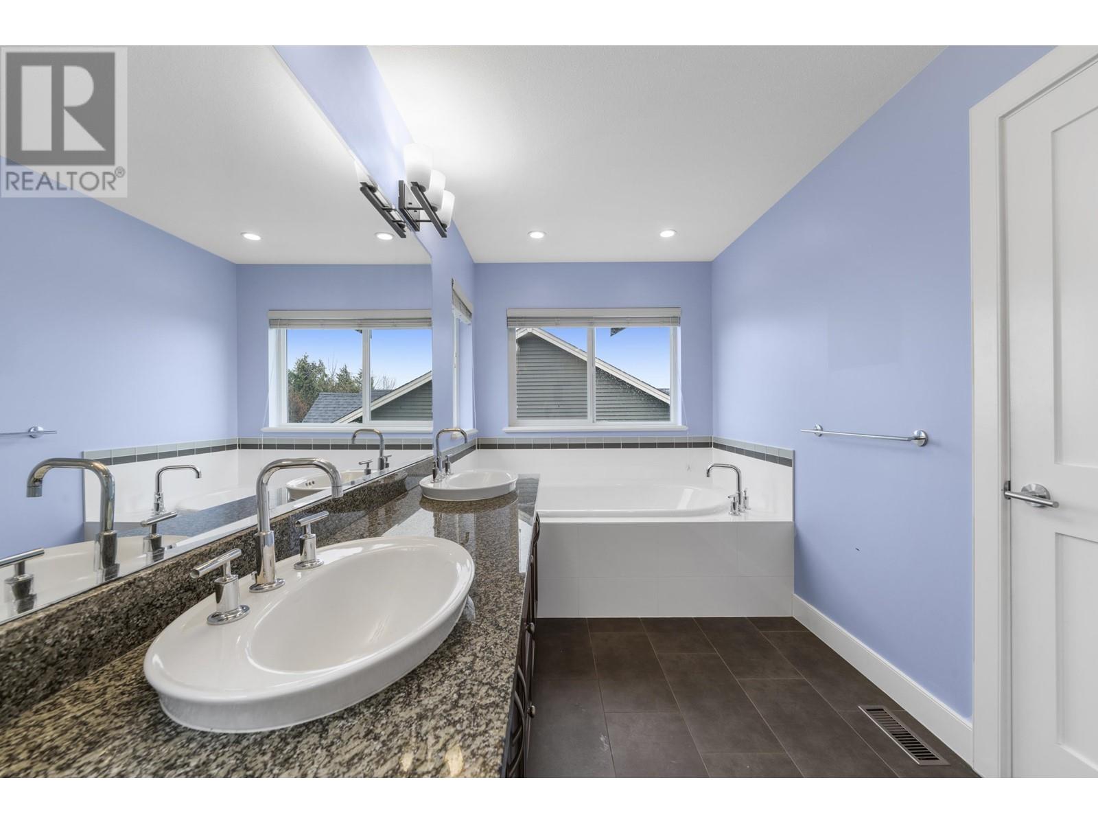 1410 Dayton Street, Coquitlam, British Columbia  V3E 0G3 - Photo 25 - R2977042