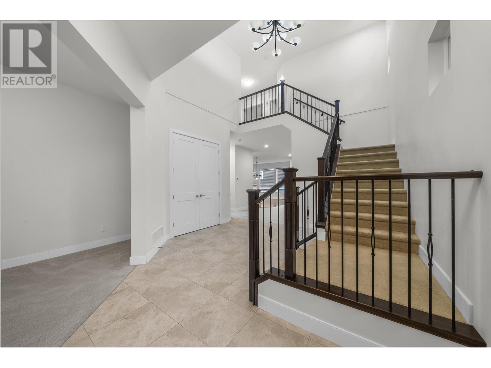 1410 Dayton Street, Coquitlam, British Columbia  V3E 0G3 - Photo 6 - R2977042