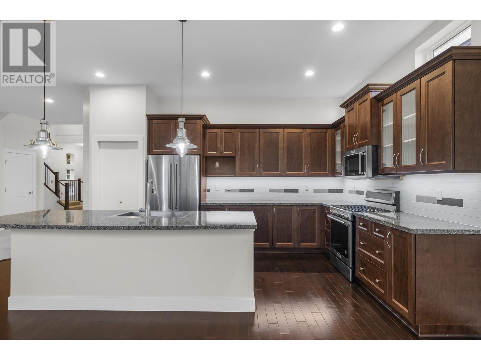 1410 Dayton Street, Coquitlam, British Columbia  V3E 0G3 - Photo 9 - R2977042