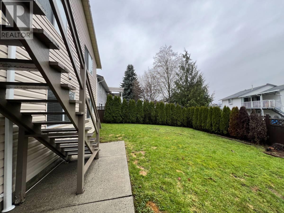 Upper Level 24471 Streng Avenue, Maple Ridge, British Columbia  V2X 0B2 - Photo 14 - R2977015