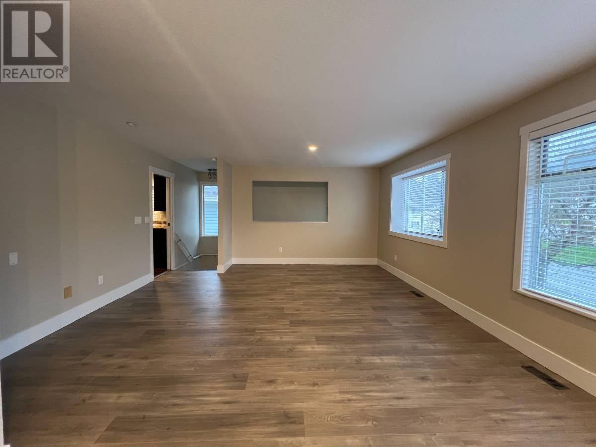 Upper Level 24471 Streng Avenue, Maple Ridge, British Columbia  V2X 0B2 - Photo 3 - R2977015