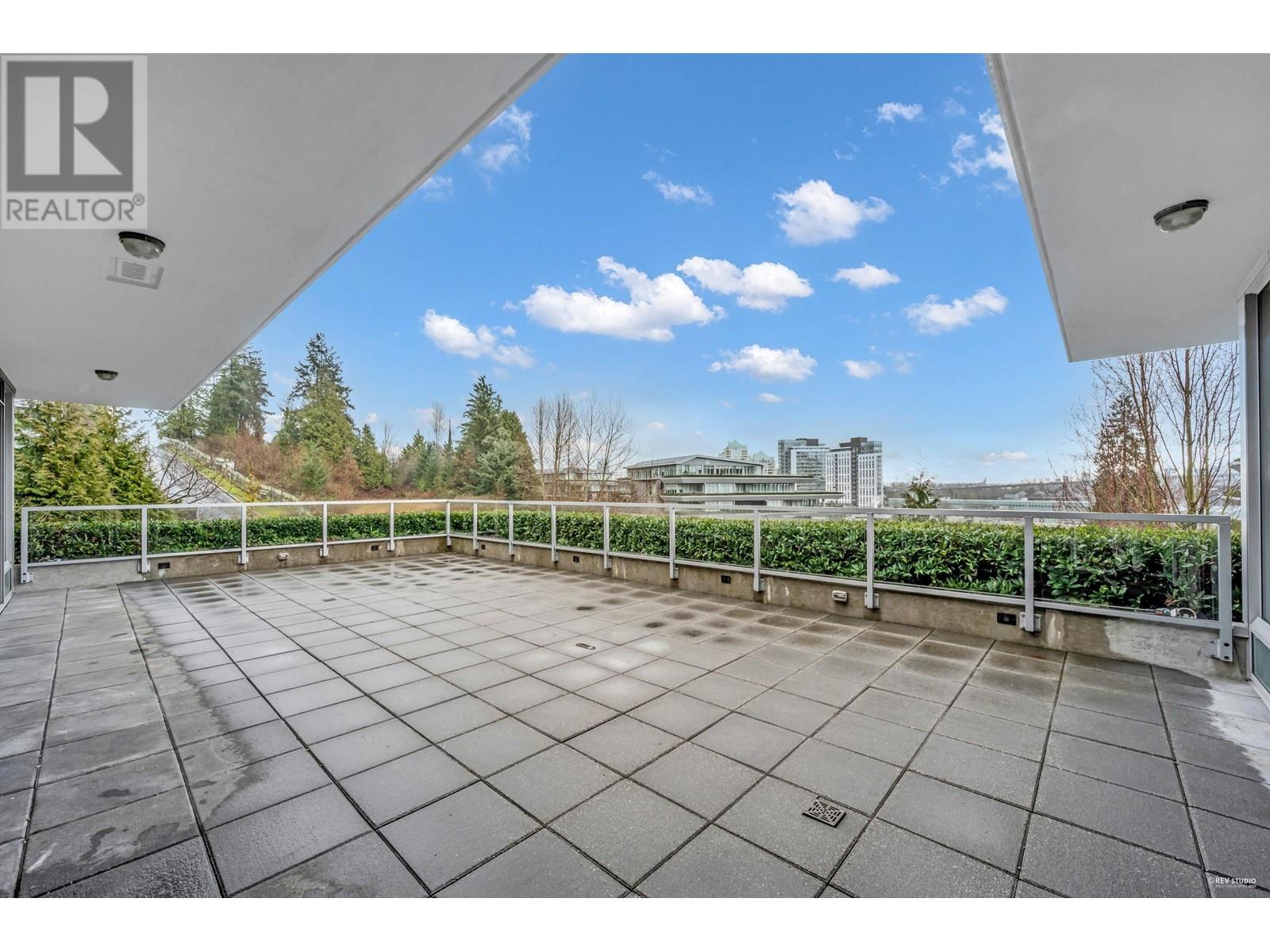 202 908 Keith Road, West Vancouver, British Columbia  V7T 1M3 - Photo 17 - R2976886