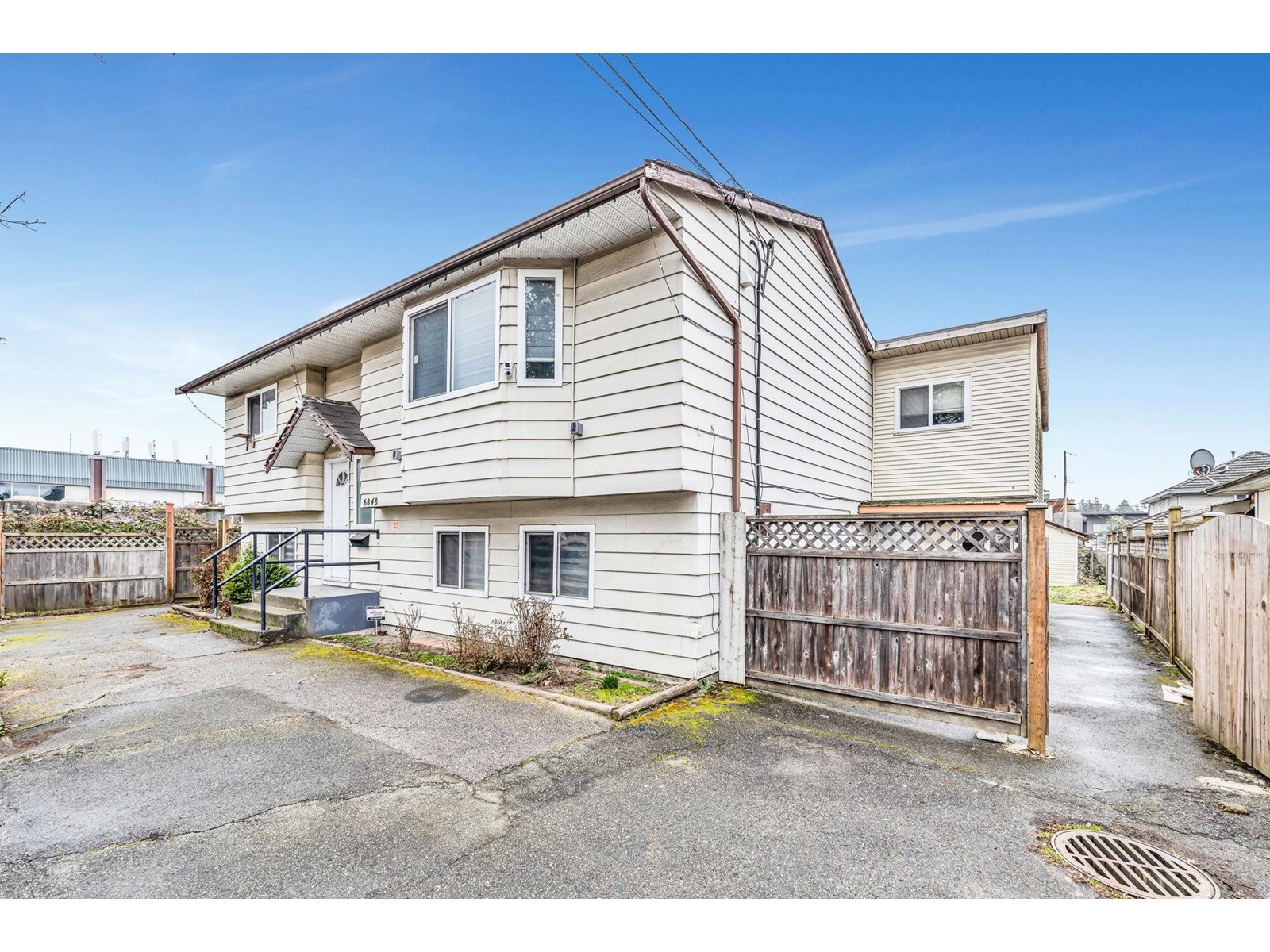 Property at 6848 135 STREET image 3