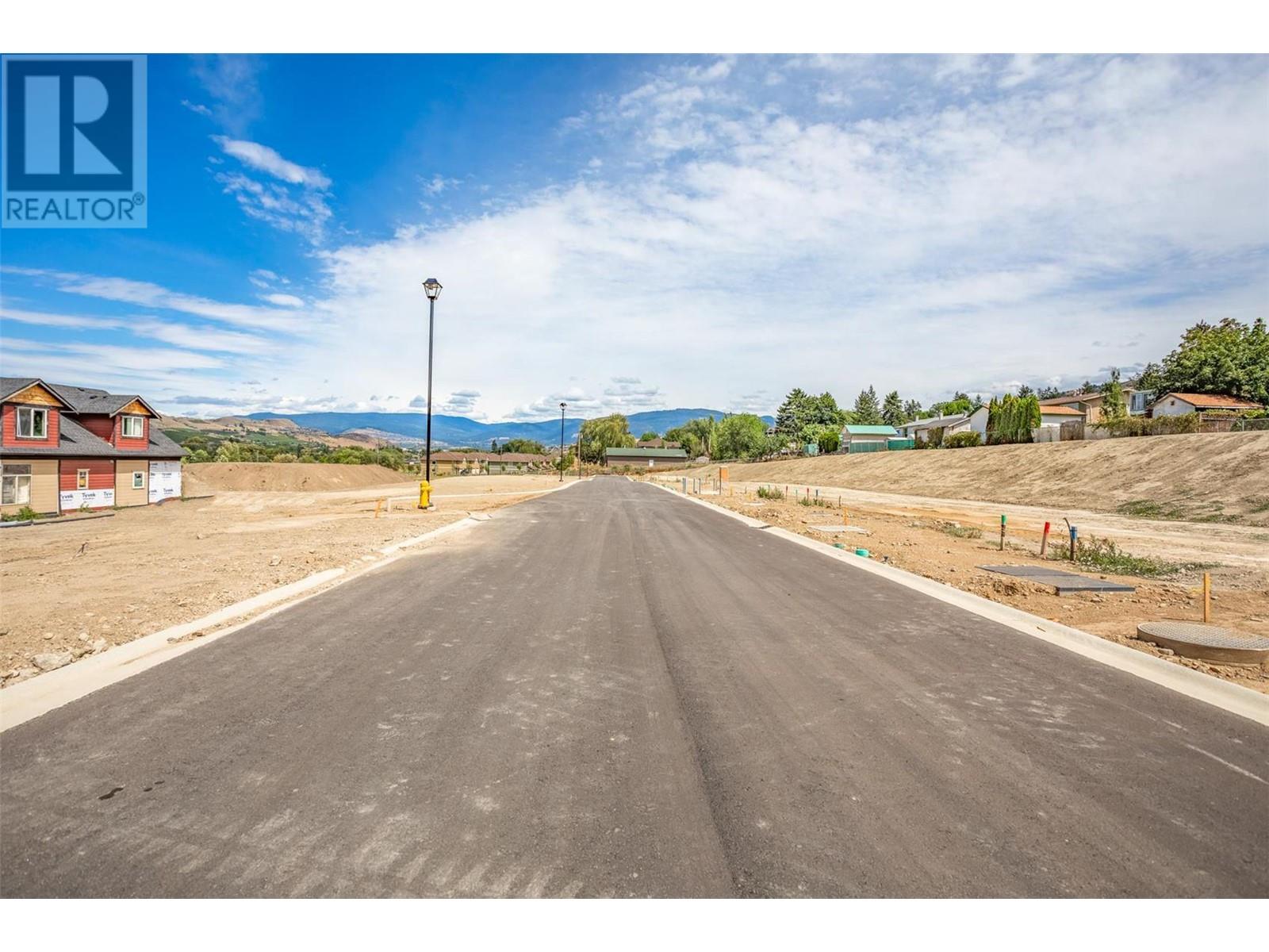 7000 Apollo Road Unit# 15, Vernon, British Columbia  V1H 1M2 - Photo 2 - 10337424