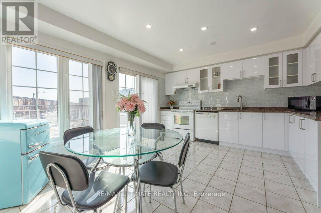Property at 100 VIA CASSIA DRIVE image 2