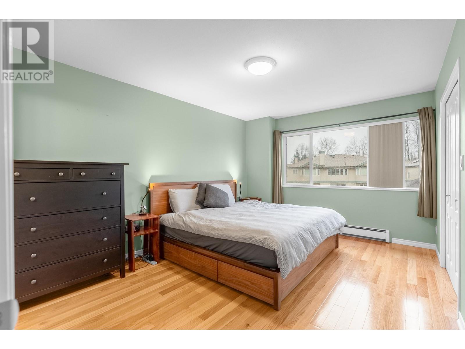 Listing Picture 12 of 26 : 14 22800 WINDSOR COURT, Richmond / 烈治文 - 魯藝地產 Yvonne Lu Group - MLS Medallion Club Member