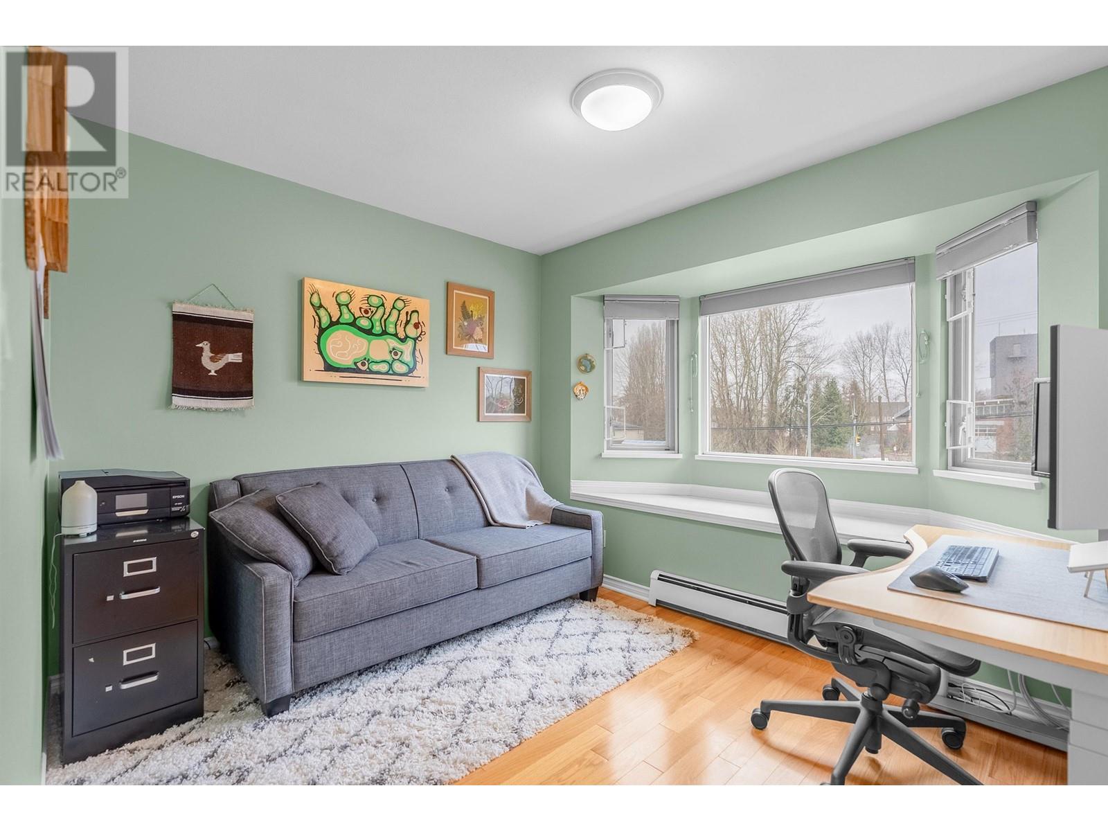 Listing Picture 17 of 26 : 14 22800 WINDSOR COURT, Richmond / 烈治文 - 魯藝地產 Yvonne Lu Group - MLS Medallion Club Member