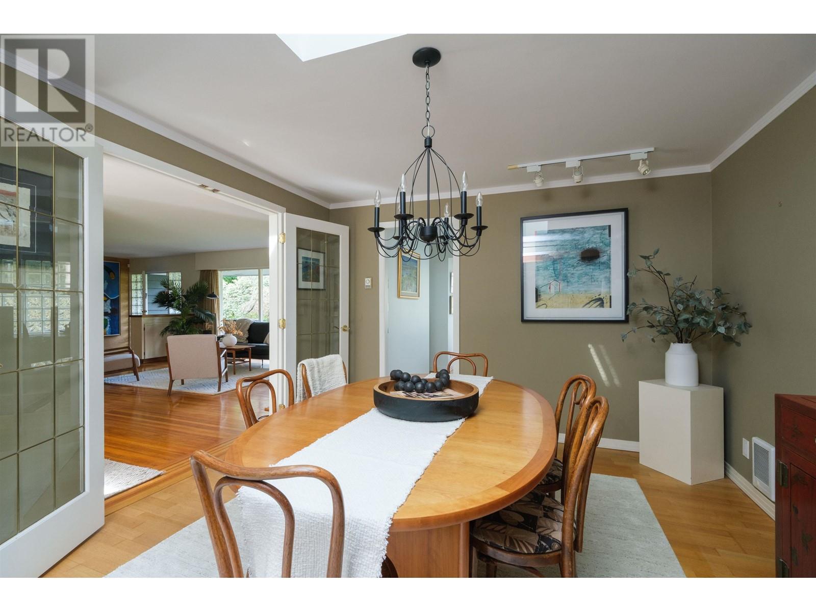 810 Burley Drive, West Vancouver, British Columbia  V7T 1Z6 - Photo 9 - R2976337