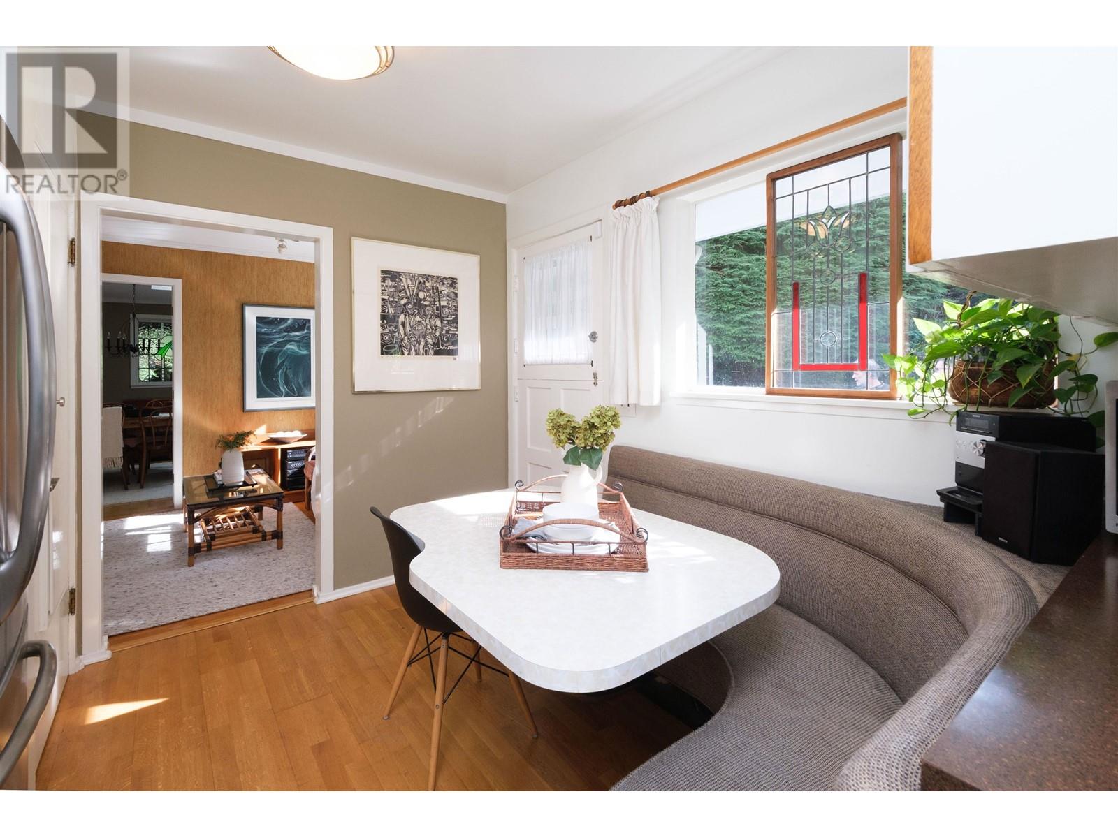 810 Burley Drive, West Vancouver, British Columbia  V7T 1Z6 - Photo 11 - R2976337