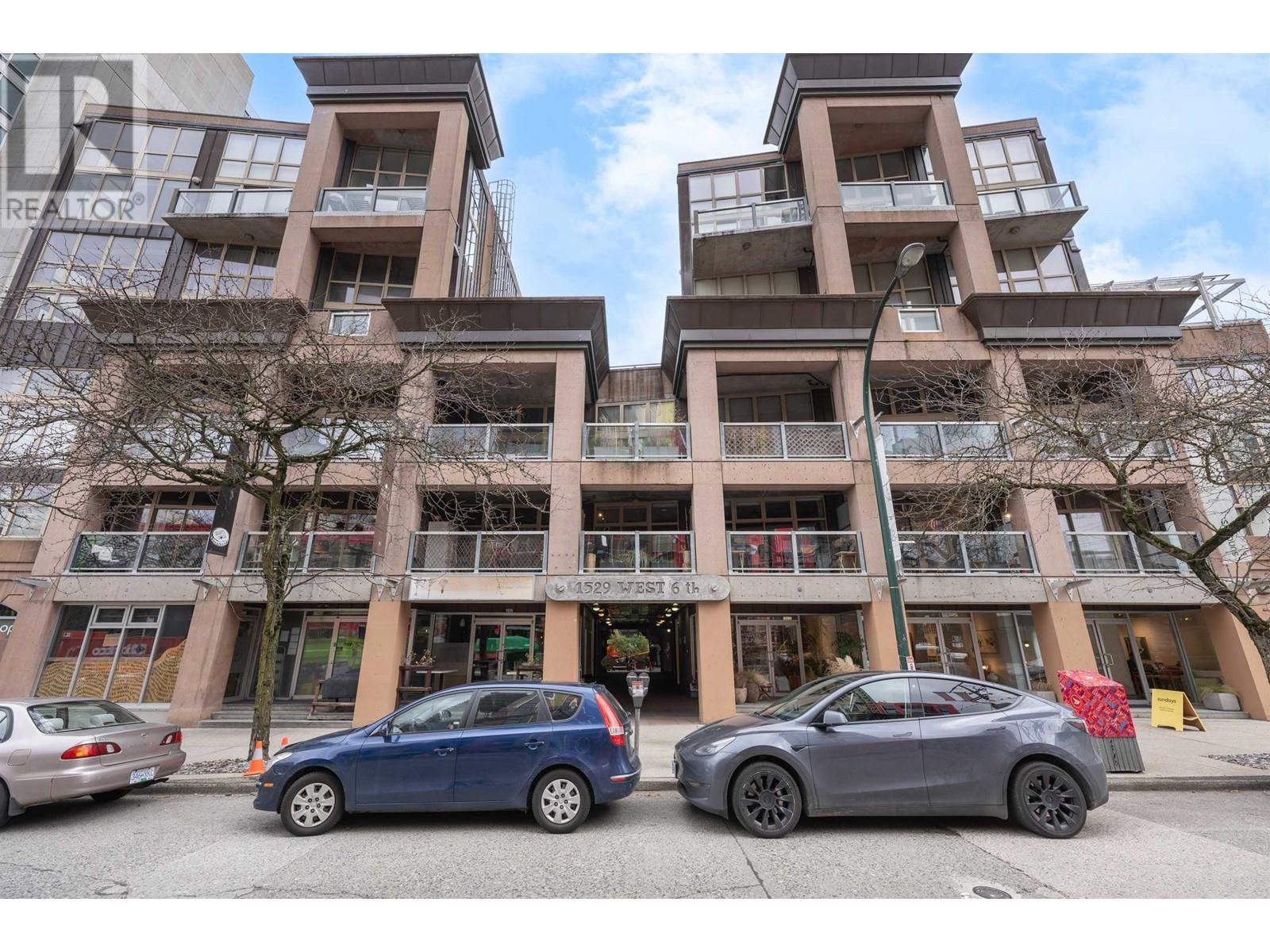 219 1529 W 6th Avenue, Vancouver, British Columbia  V6J 1R1 - Photo 3 - R2976391