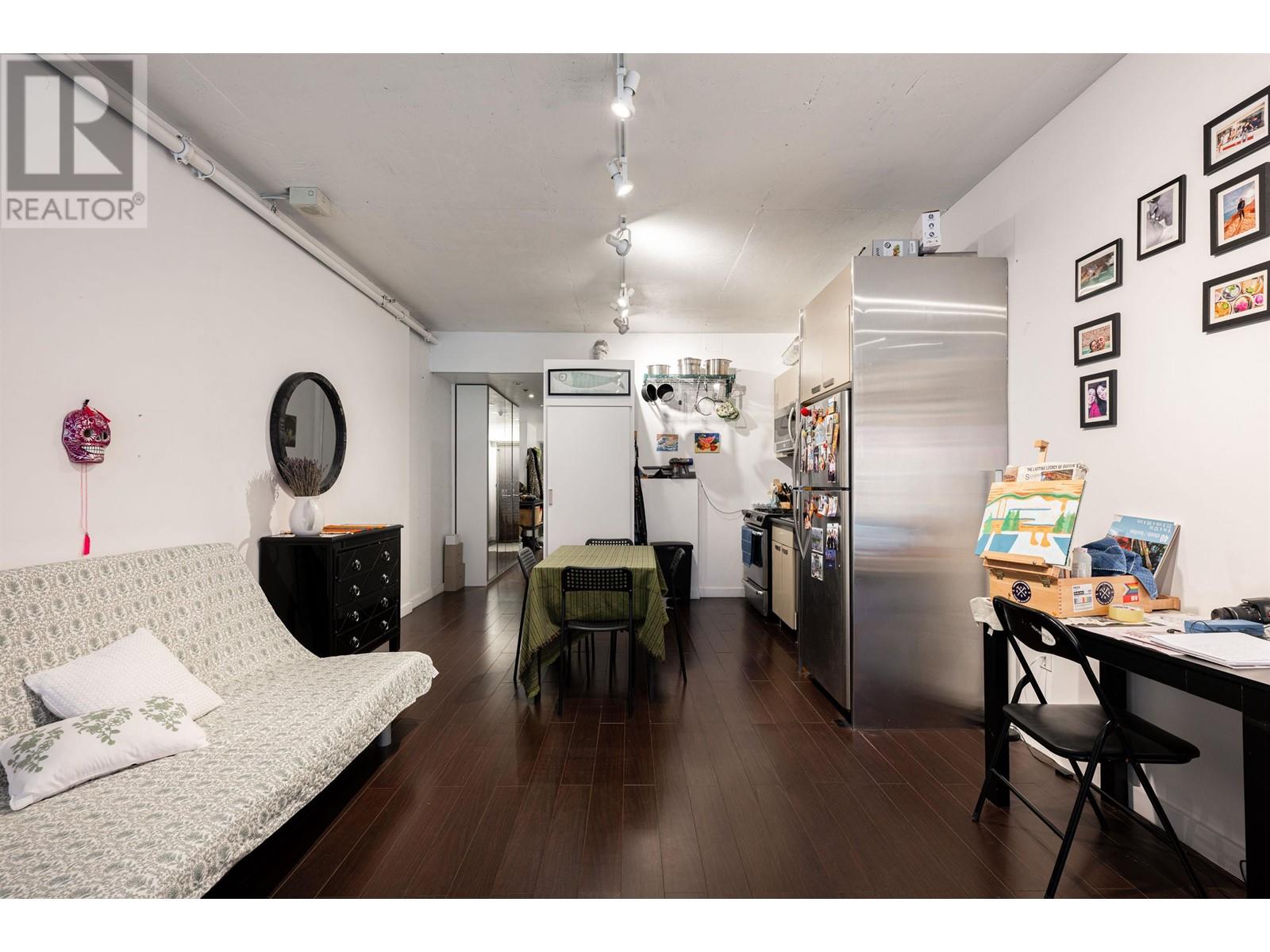 219 1529 W 6th Avenue, Vancouver, British Columbia  V6J 1R1 - Photo 17 - R2976391