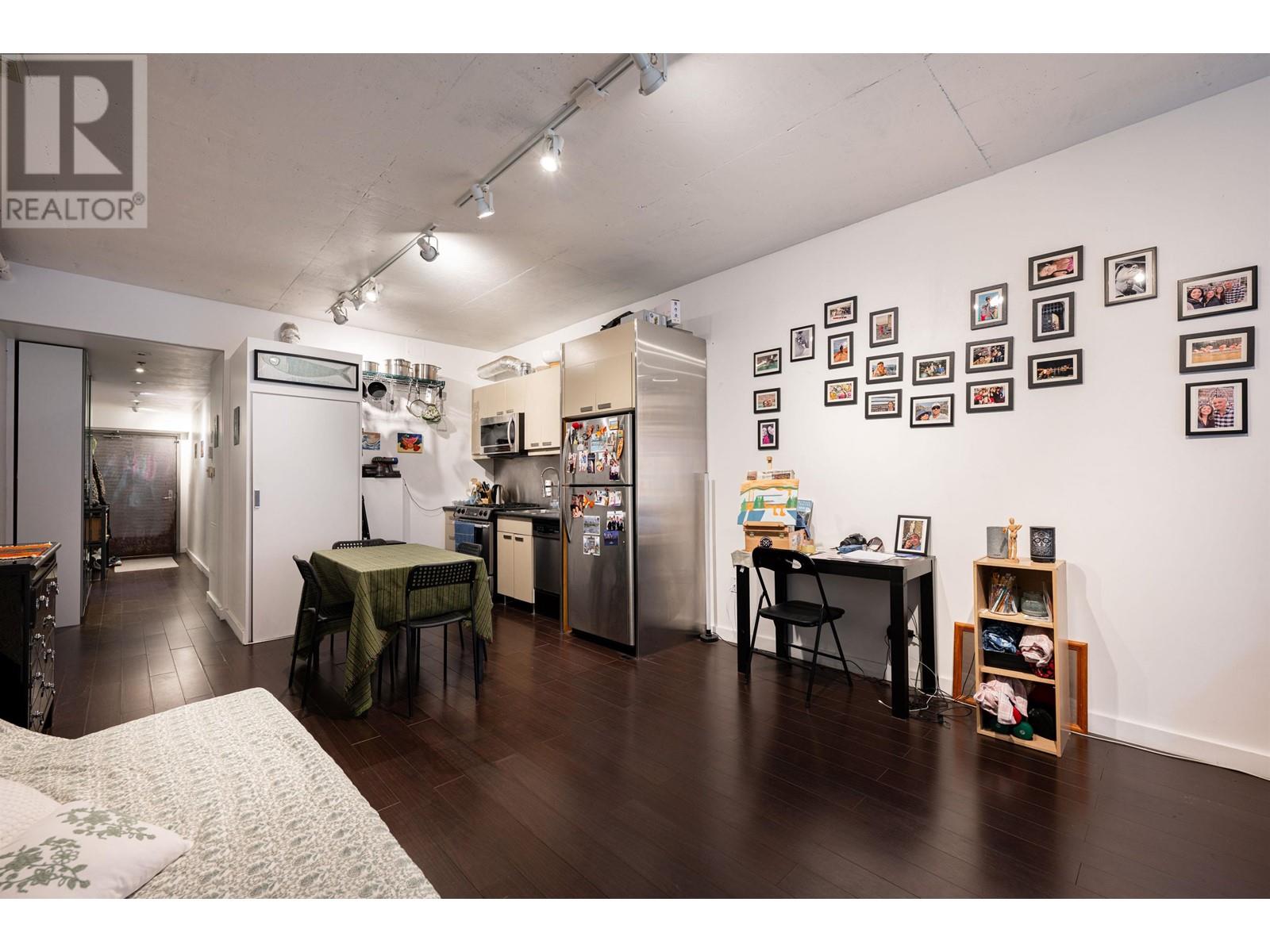 219 1529 W 6th Avenue, Vancouver, British Columbia  V6J 1R1 - Photo 18 - R2976391