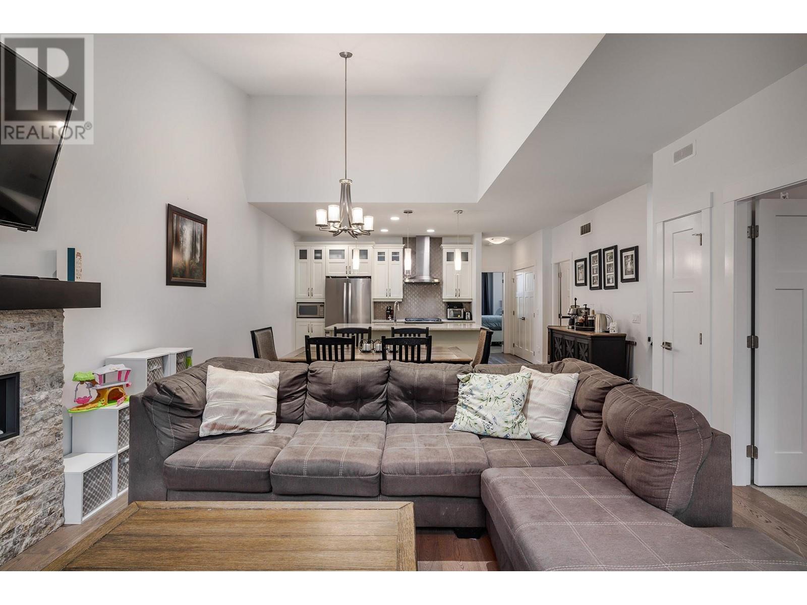 Property at 1870 Rosealee Lane Unit# 42 image 5