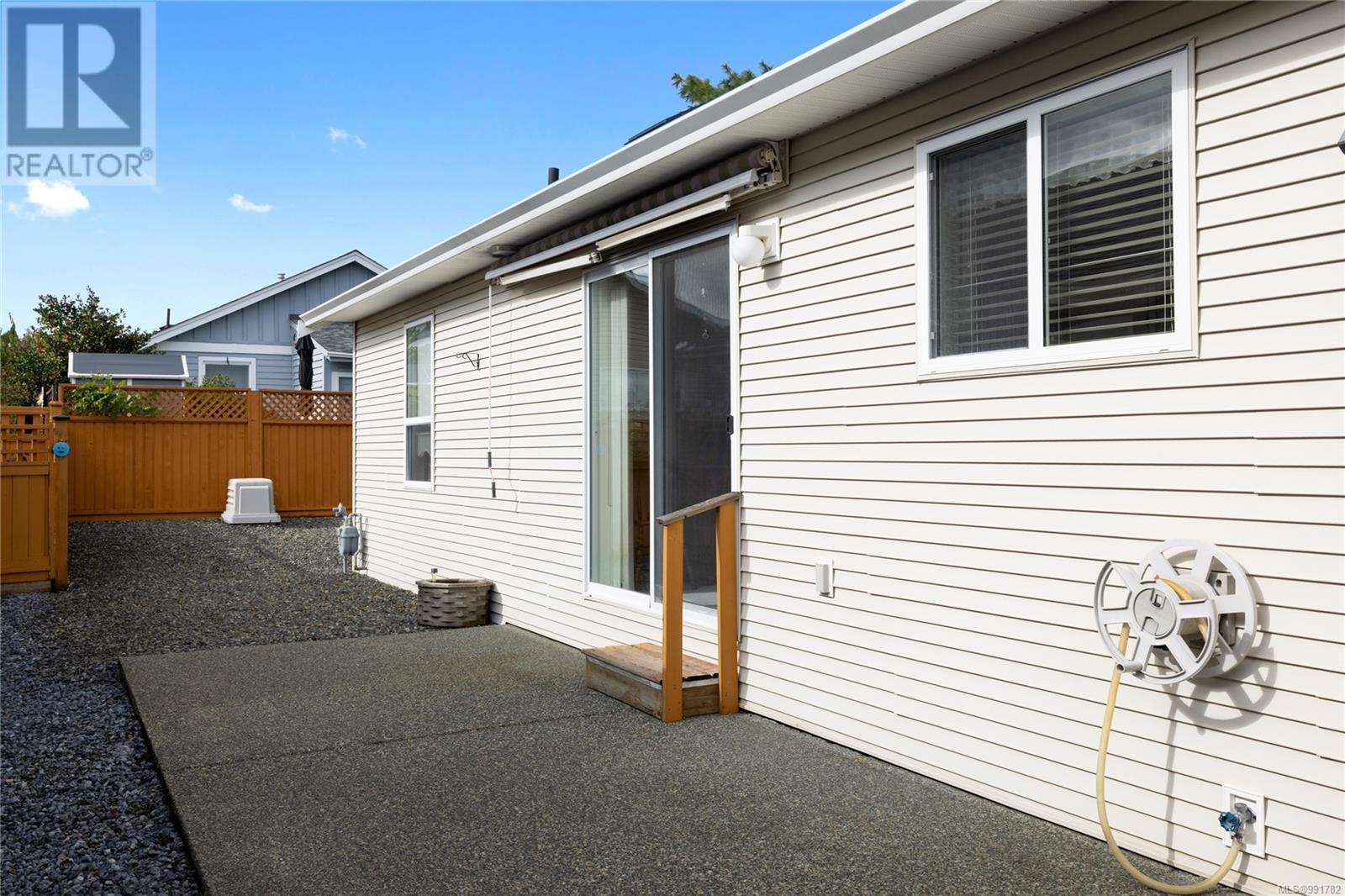 Property at 3853 Honey Locust Dr image 3