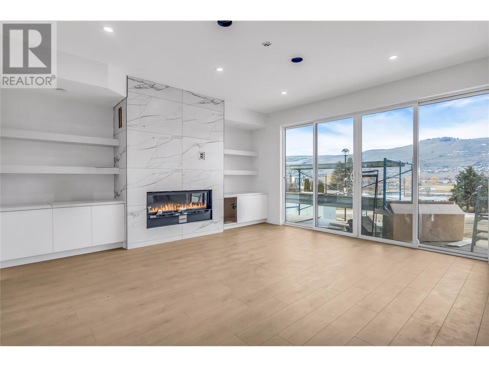 Property at 7000 Apollo Road Unit# 3 image 4
