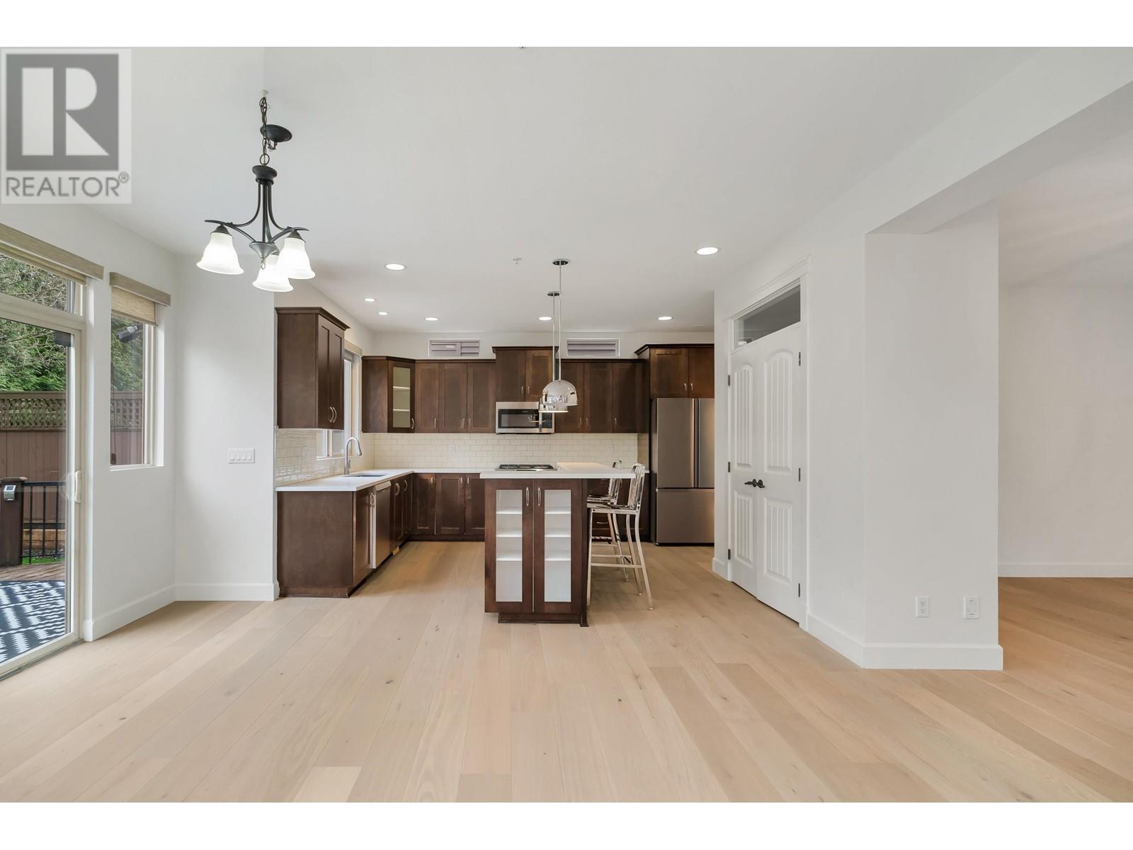 24615 Kimola Drive, Maple Ridge, British Columbia  V2W 0C1 - Photo 5 - R2976935
