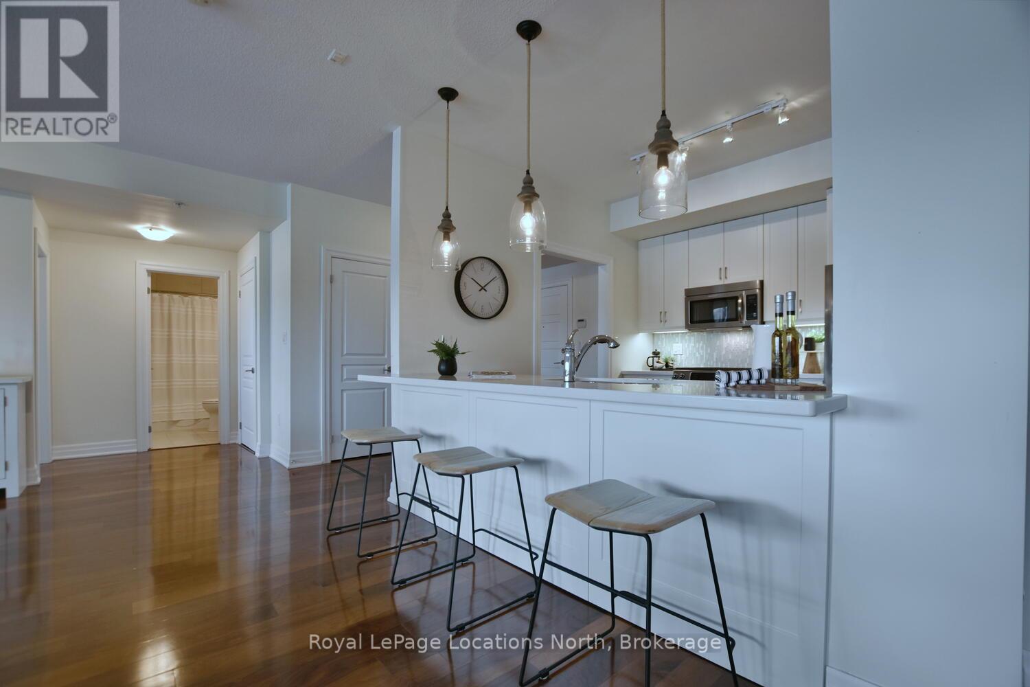 107 - 1 Shipyard Lane, Collingwood, Ontario  L9Y 0W2 - Photo 6 - S12015655
