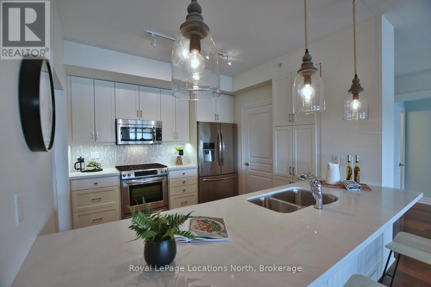 107 - 1 Shipyard Lane, Collingwood, Ontario  L9Y 0W2 - Photo 8 - S12015655