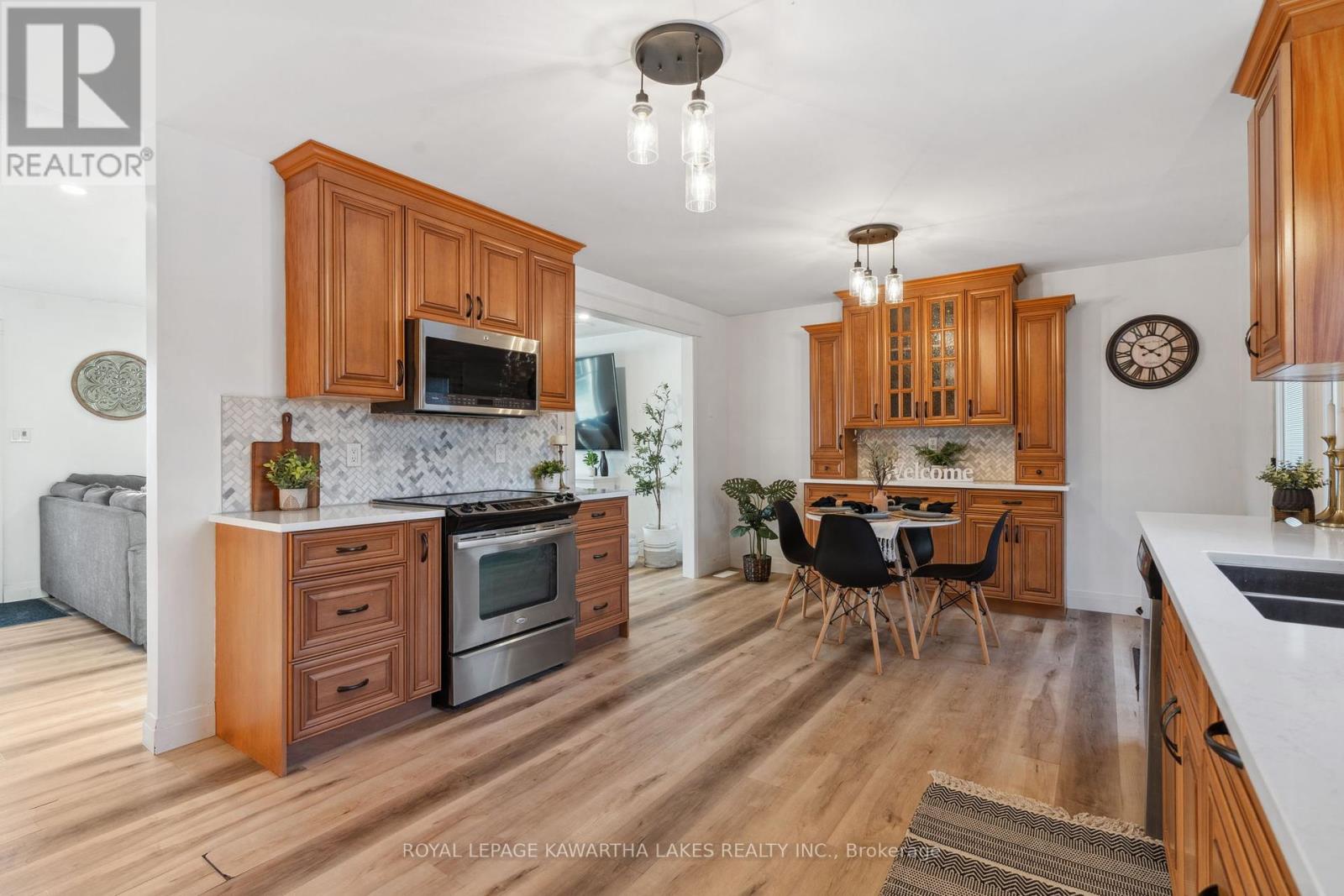 56 Ellice Street, Kawartha Lakes (Fenelon Falls), Ontario  K0M 1N0 - Photo 12 - X12015582