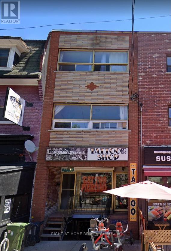 283 AUGUSTA AVENUE, Toronto, Ontario