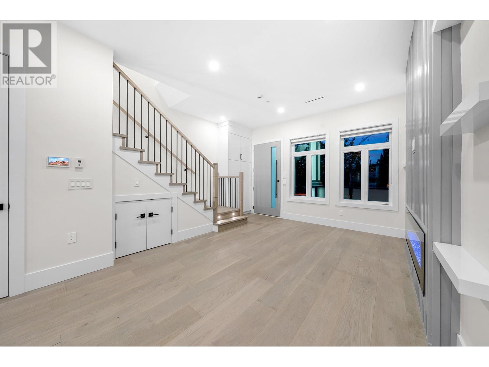 2888 E 54th Avenue, Vancouver, British Columbia  V5S 1Y3 - Photo 7 - R2977040