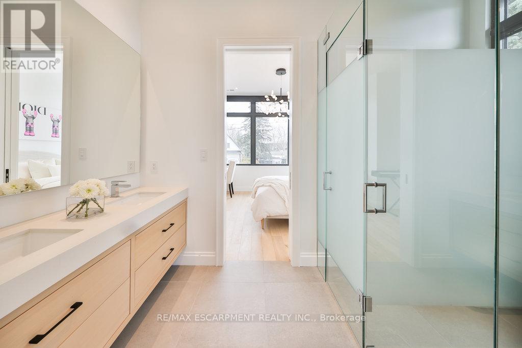 1495 Lochlin Trail, Mississauga (Mineola), Ontario  L5G 3V6 - Photo 26 - W12015587