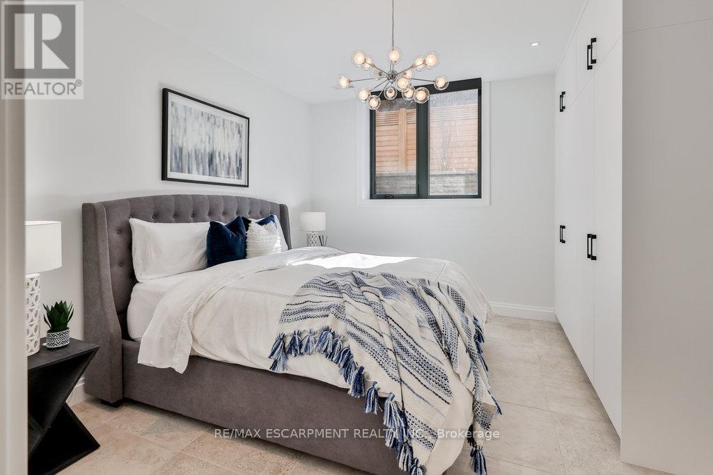 1495 Lochlin Trail, Mississauga (Mineola), Ontario  L5G 3V6 - Photo 37 - W12015587