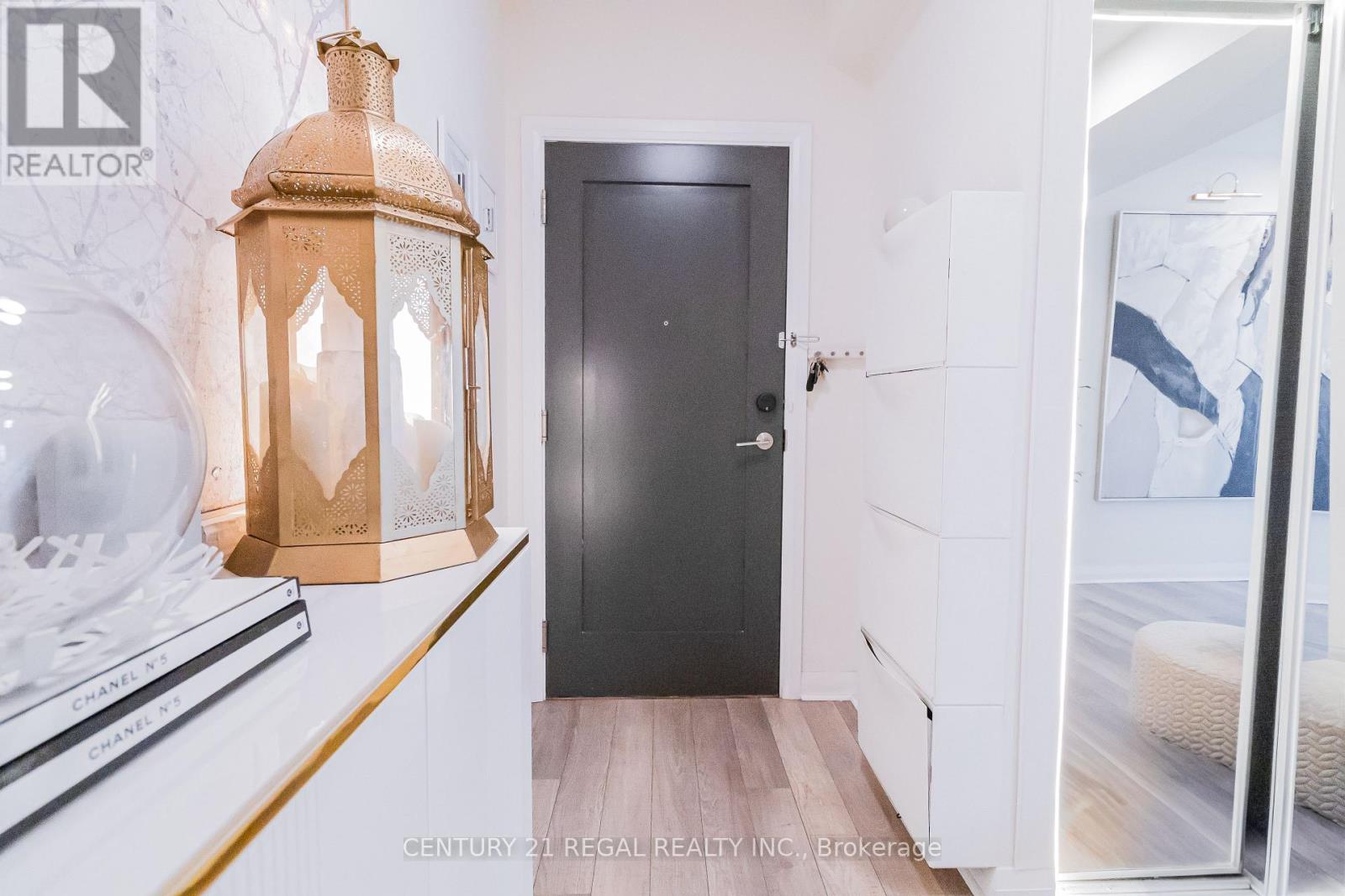 2307 - 5025 Four Springs Avenue, Mississauga, Ontario  L5R 0G5 - Photo 2 - W12015633