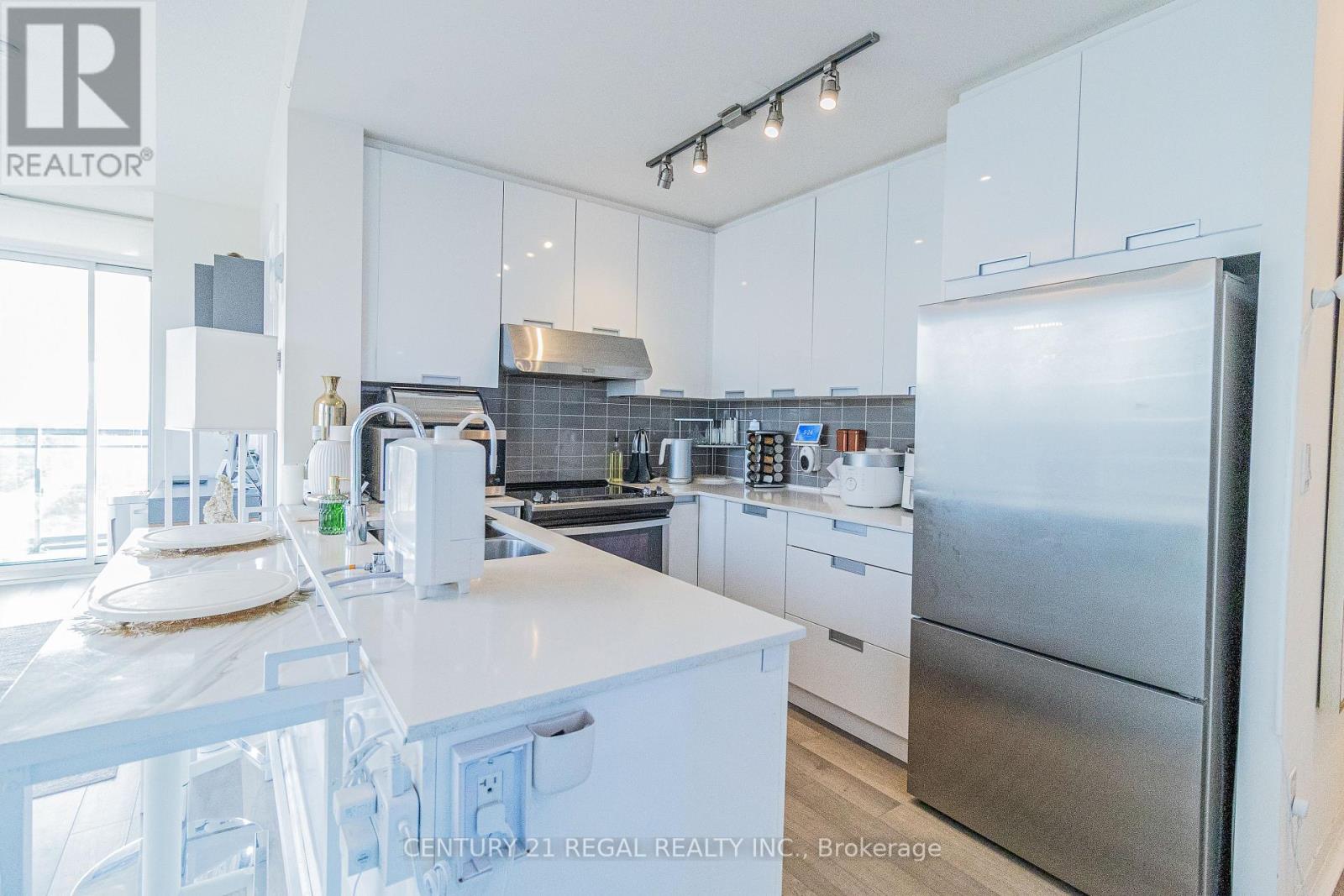 2307 - 5025 Four Springs Avenue, Mississauga, Ontario  L5R 0G5 - Photo 5 - W12015633
