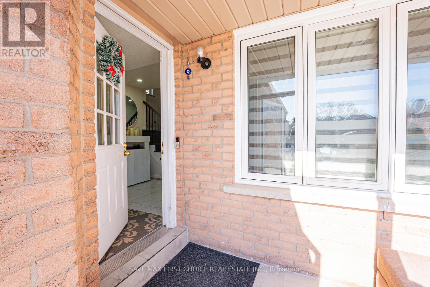50 Niagara Place, Brampton, Ontario  L6S 4Y9 - Photo 9 - W12015641
