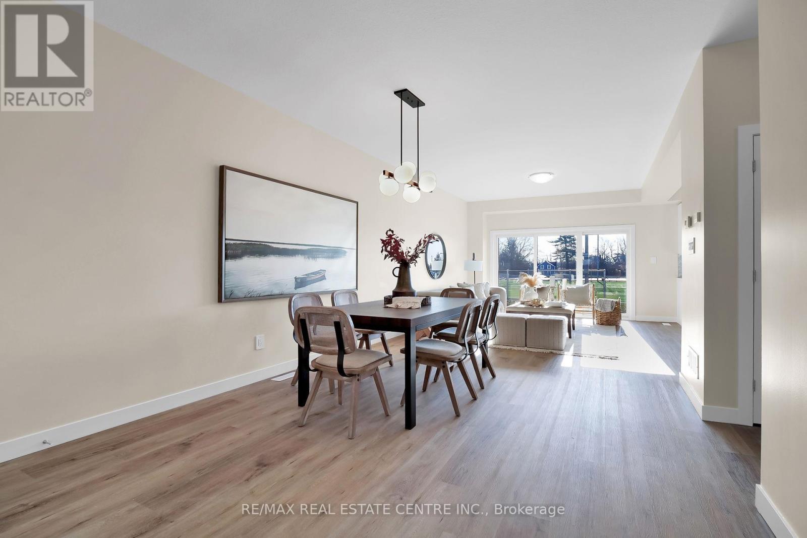 Property at 6841 ROYAL MAGNOLIA AVENUE image 4