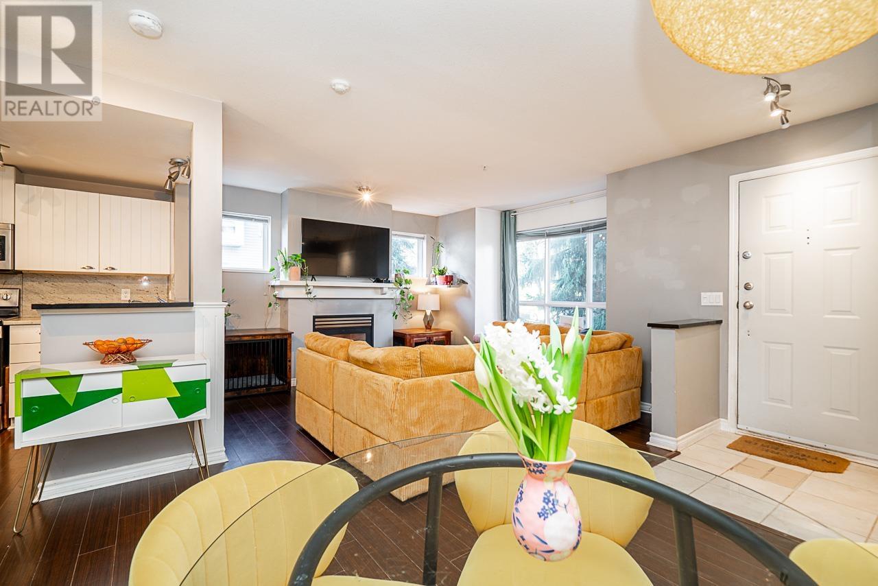 Listing Picture 18 of 35 : 6772 BERESFORD STREET, Burnaby / 本拿比 - 魯藝地產 Yvonne Lu Group - MLS Medallion Club Member