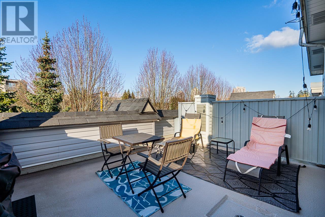 Listing Picture 29 of 35 : 6772 BERESFORD STREET, Burnaby / 本拿比 - 魯藝地產 Yvonne Lu Group - MLS Medallion Club Member